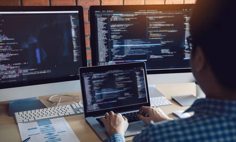 数据科学选型:R与Python如何赋能三穗县网站建设?